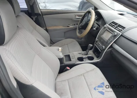 2015 Toyota Camry Hybrid Se z USA, uszkodzony, nr VIN 4T1BD1FK5FU168452